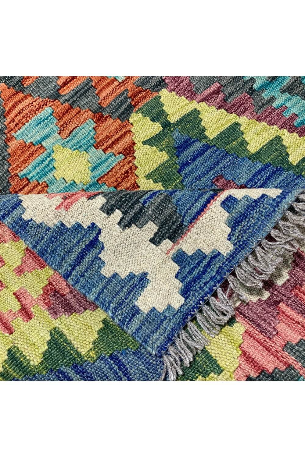 MODERN CHOBI RUNNER 9.4 X 2.9 FT