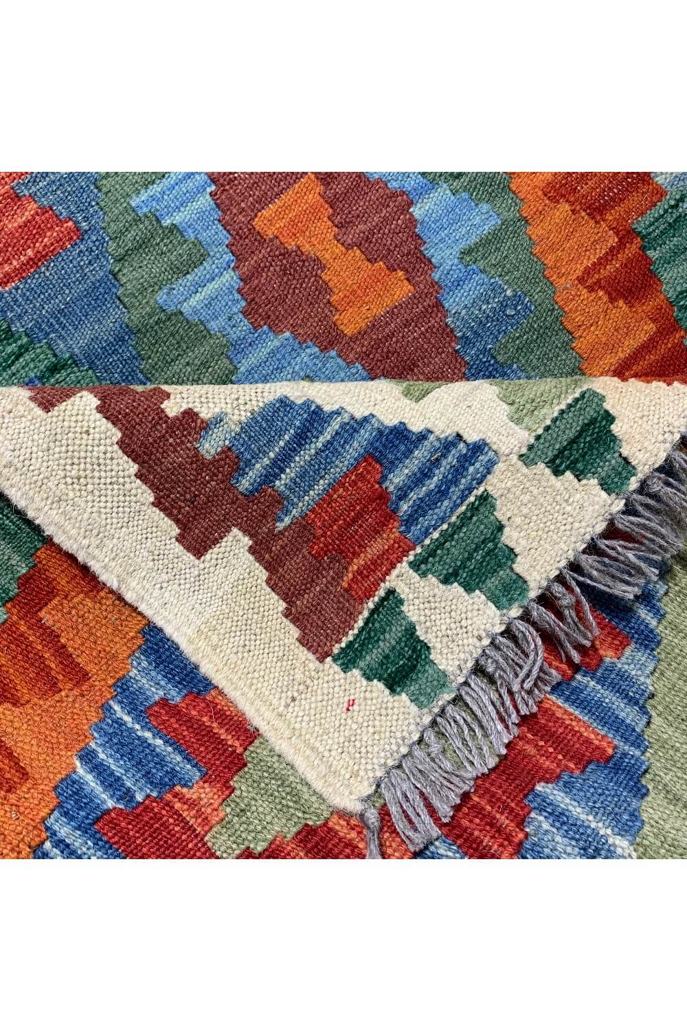 MODERN CHOBI RUNNER 9.9 X 2.9 FT