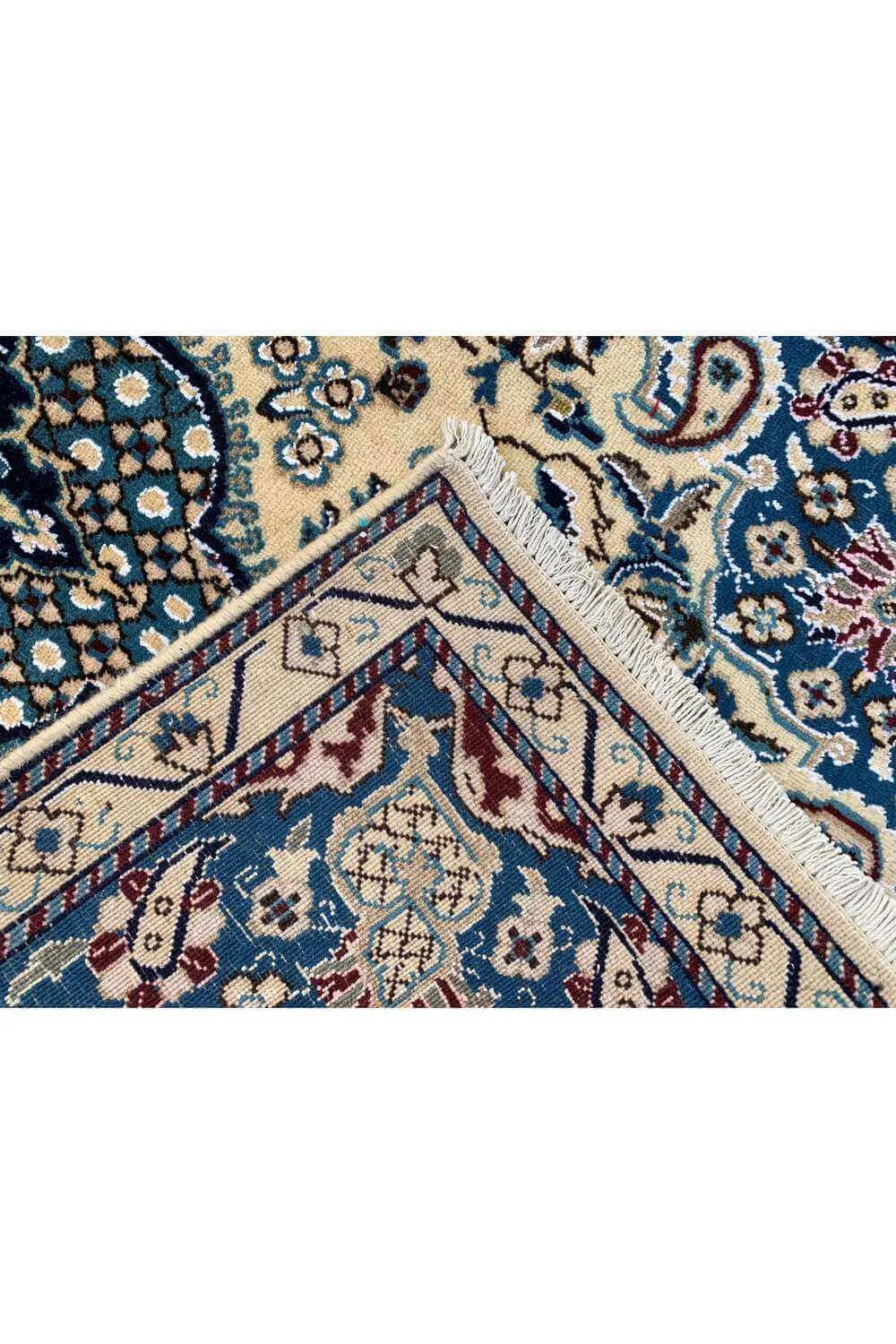 Amazing Hand Knotted Vintage Naeen Wool Area Rug 4.6 x 2.9 Ft