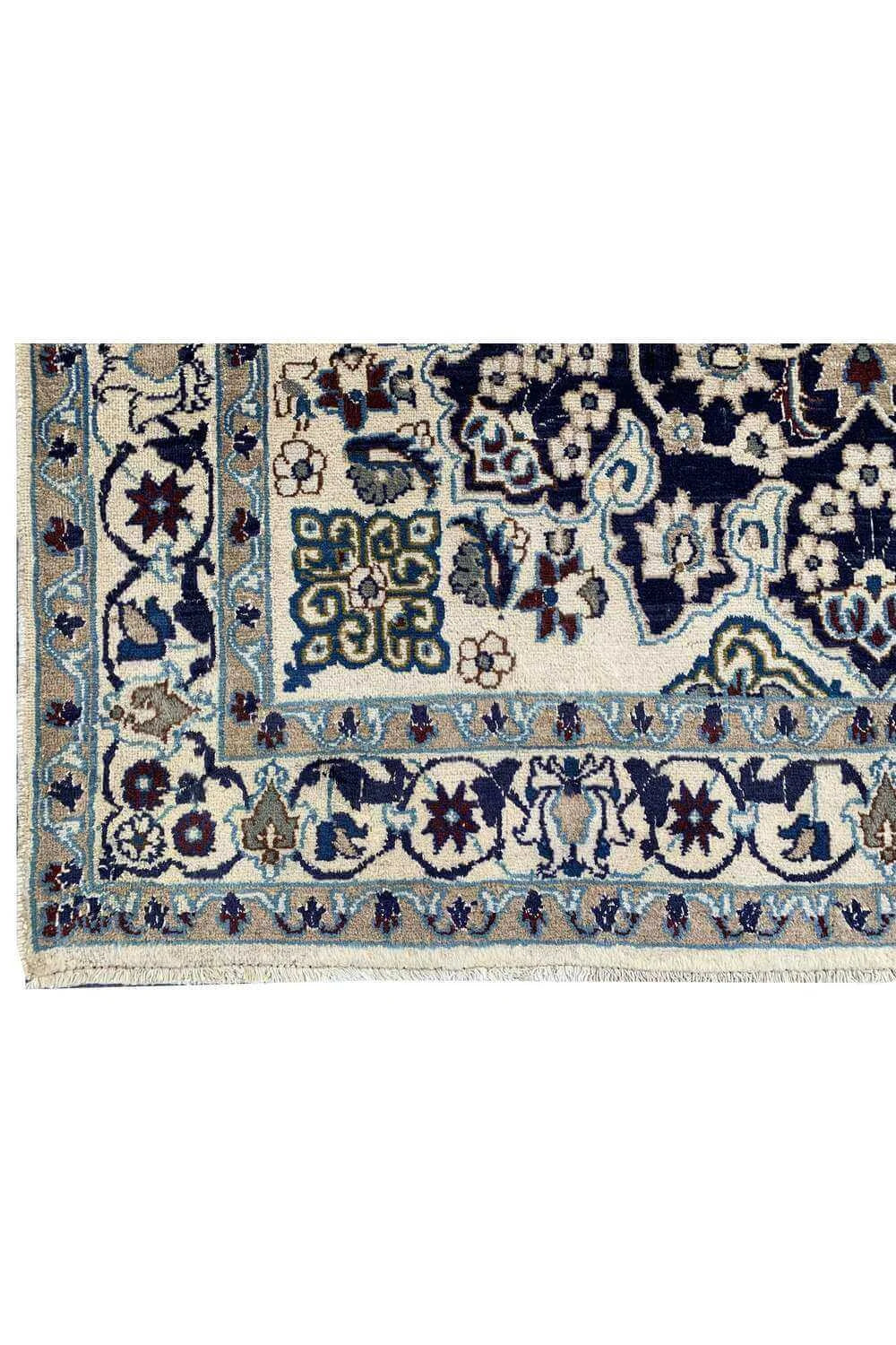 Amazing Hand Knotted Vintage Naeen Wool Area Rug 6.7 x 3.11 Ft