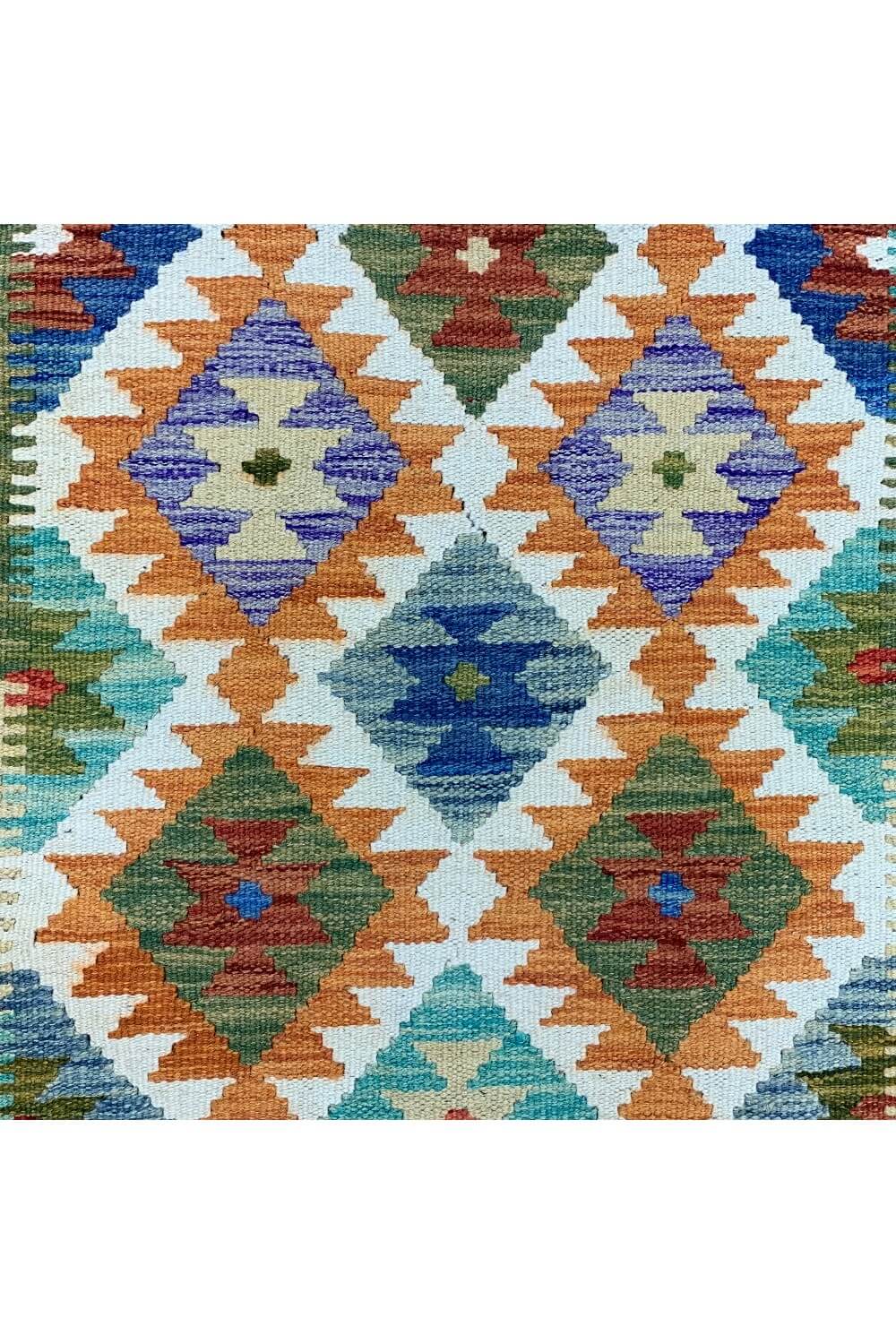 MODERN CHOBI RUNNER 9.9 X 2.8 FT
