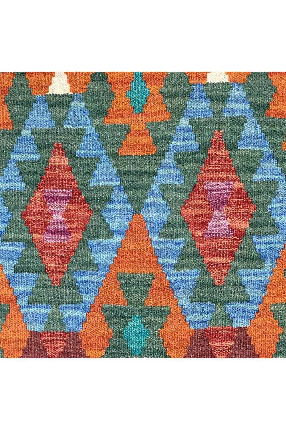 MODERN CHOBI RUNNER 9.9 X 2.9 FT