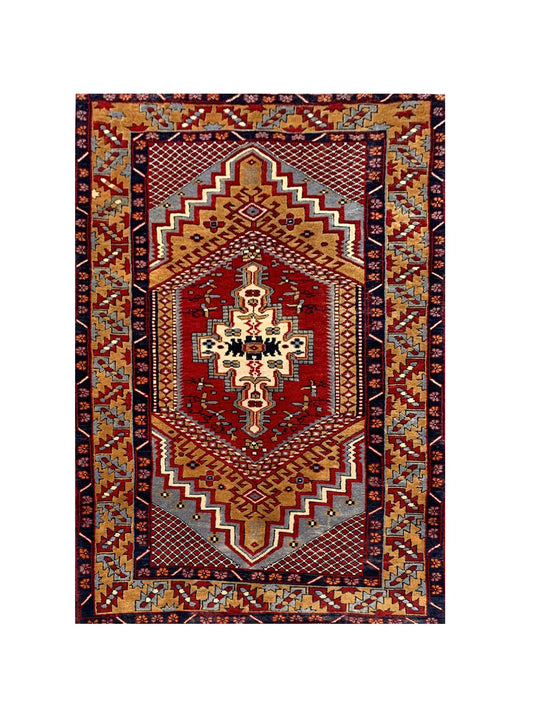 Amazing Hand Knotted Vintage Turkish Wool Area Rug 6.7 x 3.6 Ft