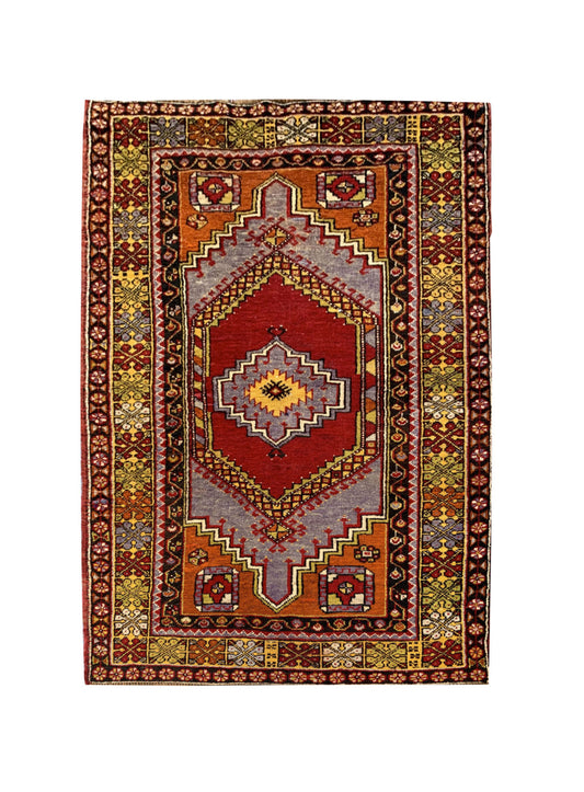 Amazing Hand Knotted Vintage Turkish Wool Area Rug 6.3 x 3.7 Ft