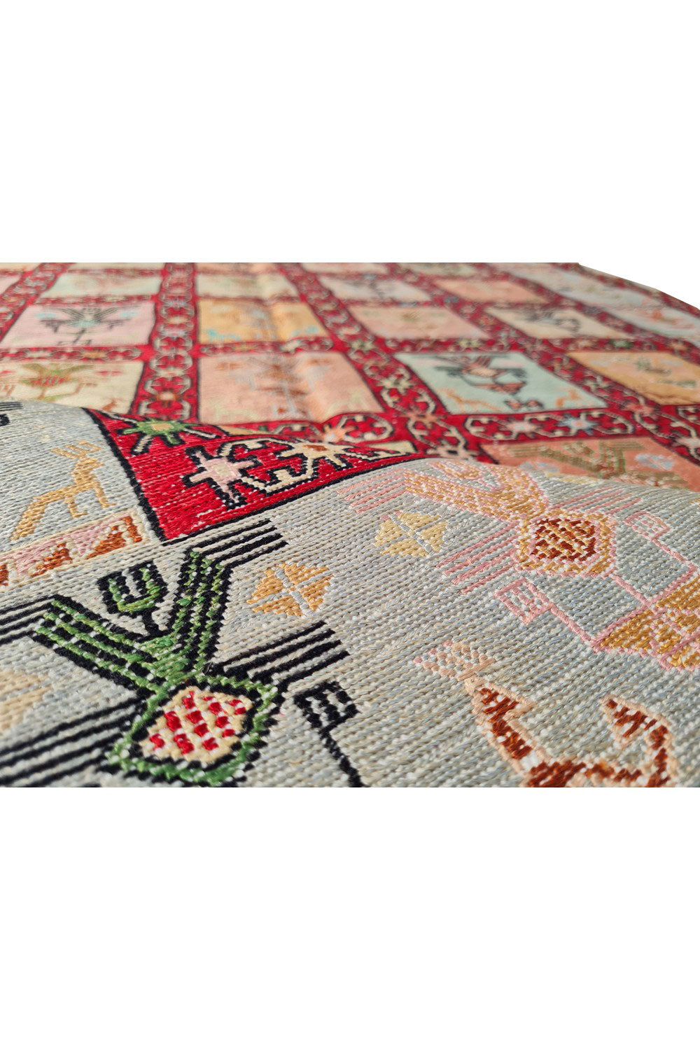 Fine Quality Hand Knotted Veg Dyed Soumak Pictorial Silk Kilim Area Rug 6 x 4 Ft (909 KHI)