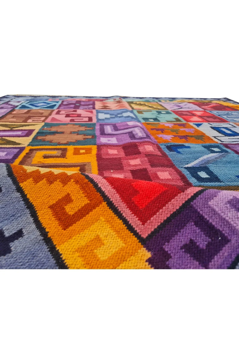 Amazing Hand Knotted Vintage Flat Weave Kilim Kilm Wool Area Rug 4.11 x 3.9 Ft