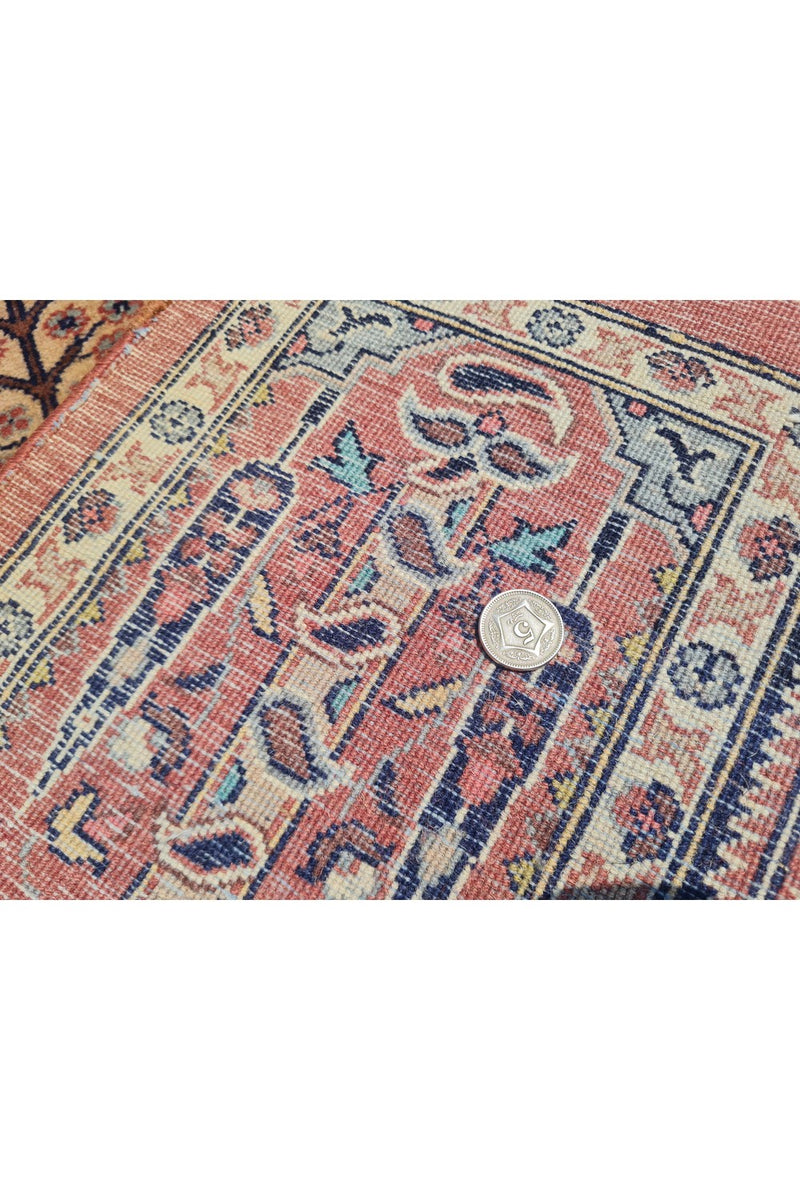 Authentic Hand Knotted Vintage Double knot Pictorial Wool Area Rug 6 x 3 Ft (941 Ger-4)