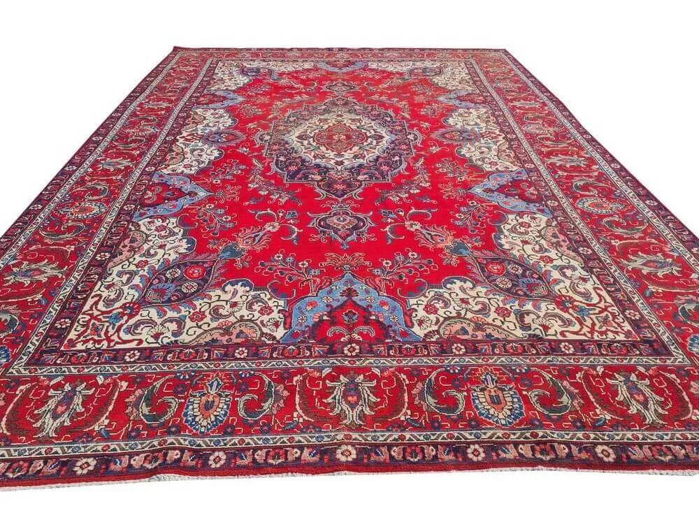 Amazing Hand Knotted Vintage Tabreez Wool Area Rug 14.1 x 9.4 Ft