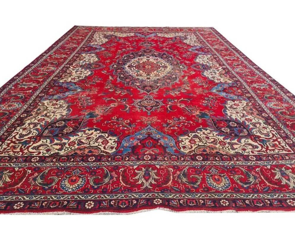 Amazing Hand Knotted Vintage Tabreez Wool Area Rug 14.1 x 9.4 Ft