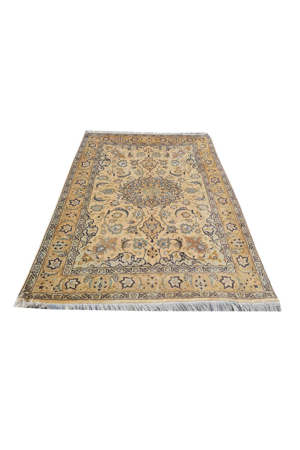 Authentic Hand Knotted Vintage Tabreez Wool Area Rug 4.9 x 3.4 Ft (1756 Ger-4)