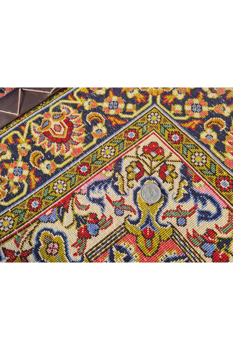 Authentic Hand Knotted Vintage Pashmin Koum Wool Area Rug 5.2 x 3.8 Ft (1773 Ger-4)
