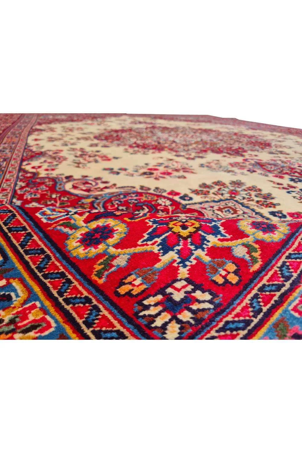 Amazing Hand Knotted Vintage Qashoun Wool Area Rug 11.3 x 8.3 Ft