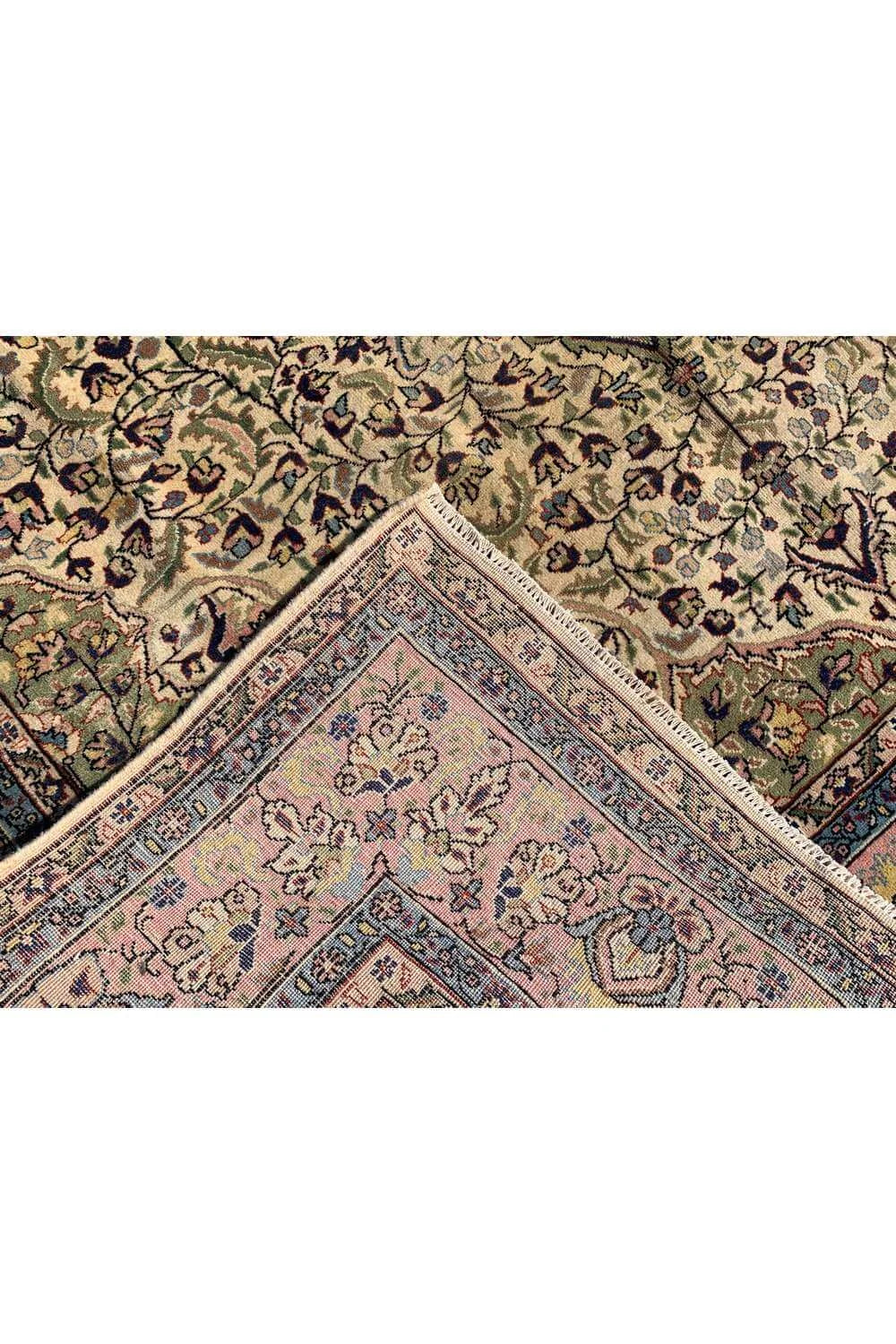 Amazing Hand Knotted Vintage Hareez Wool Area Rug 9.9 x 6.9 Ft