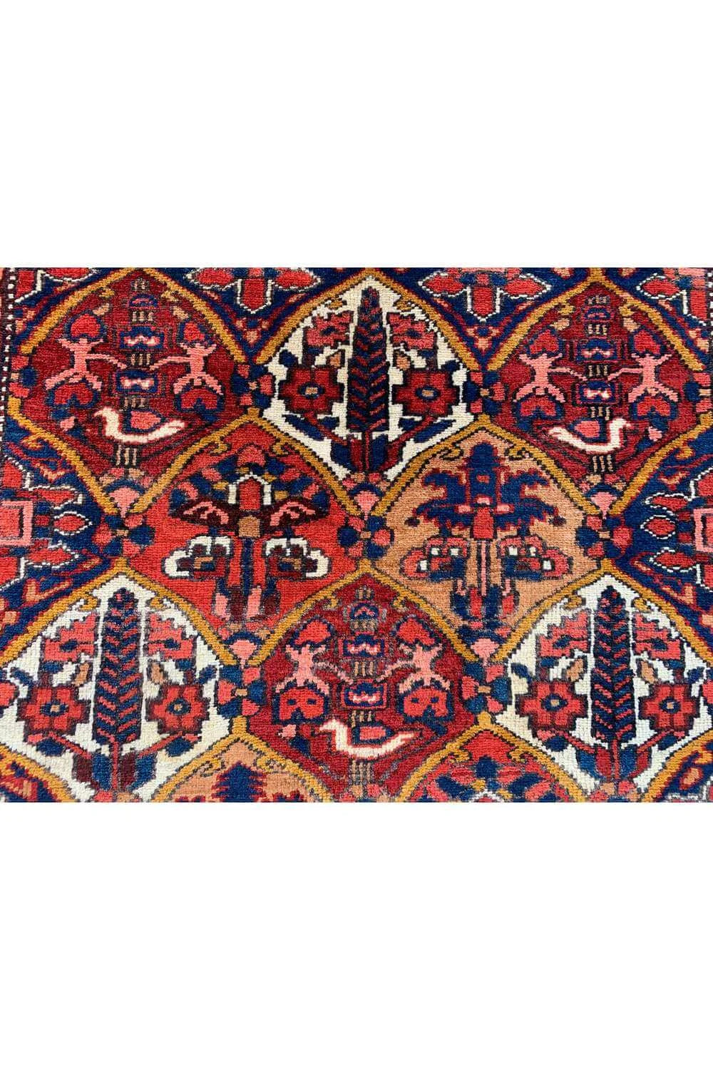 Amazing Hand Knotted Vintage Baghtiyaar Pictorial Wool Area Rug 4.10 x 3.2 Ft