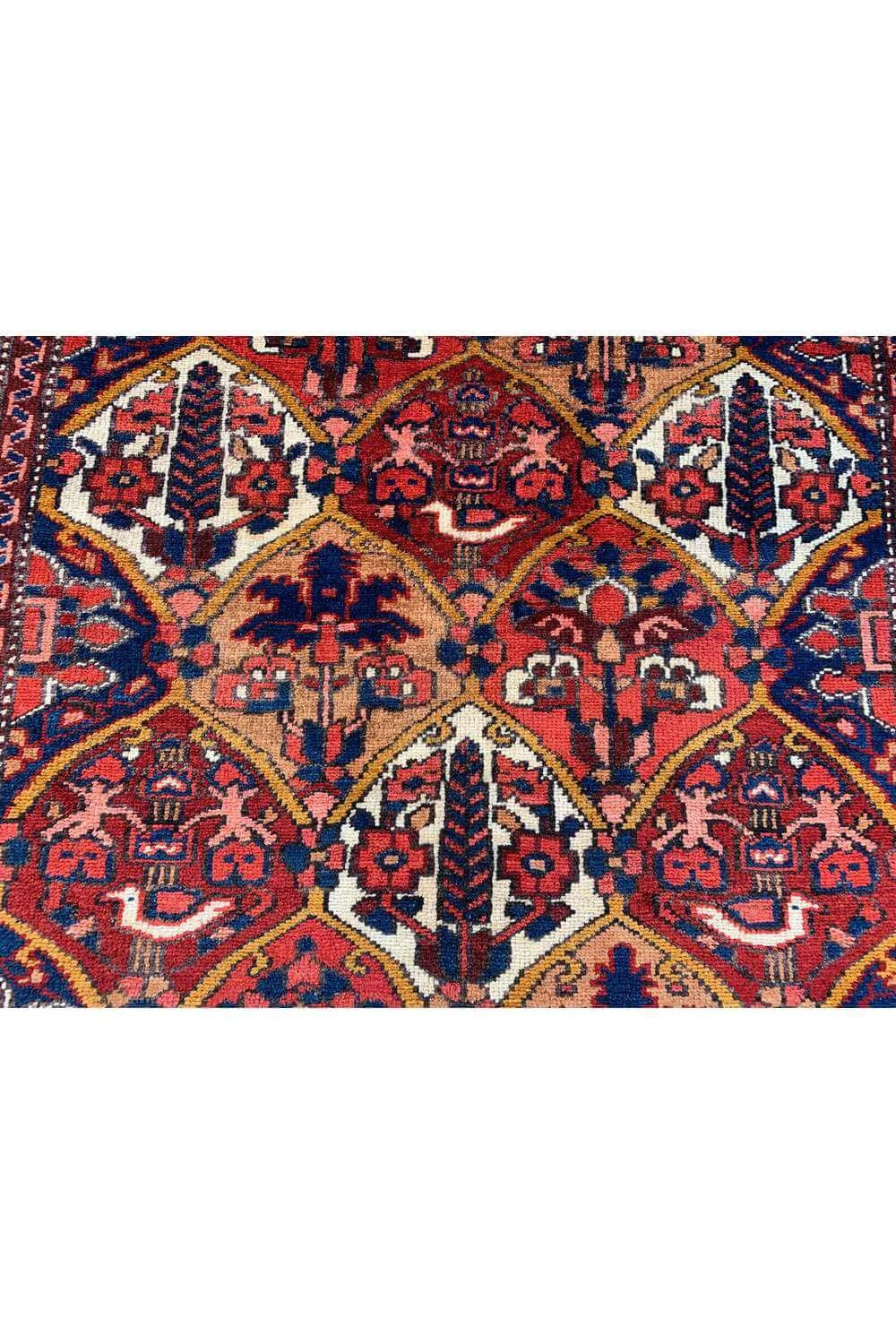 Amazing Hand Knotted Vintage Baghtiyaar Pictorial Wool Area Rug 4.10 x 3.2 Ft
