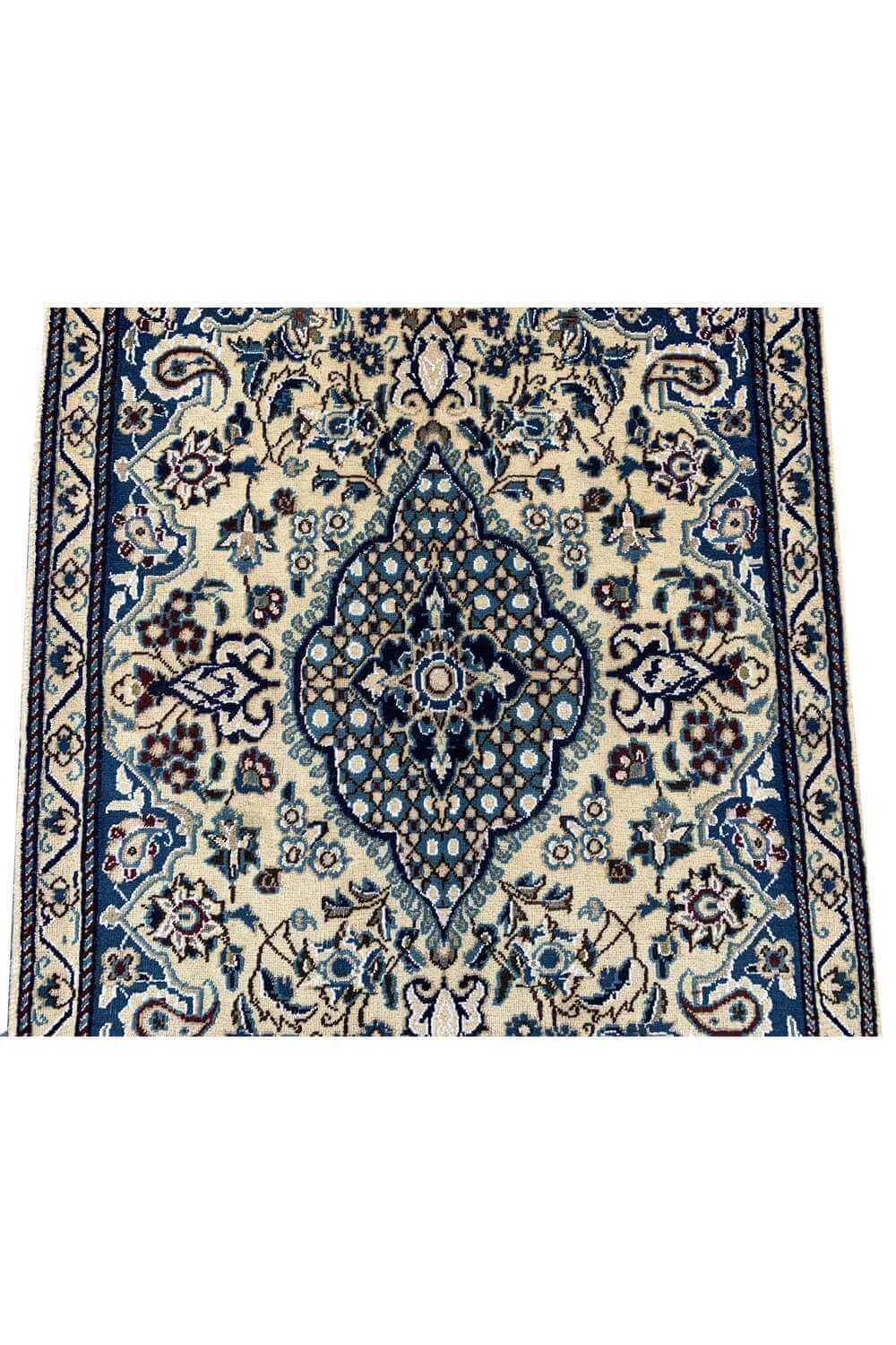 Amazing Hand Knotted Vintage Naeen Wool Area Rug 4.6 x 2.9 Ft