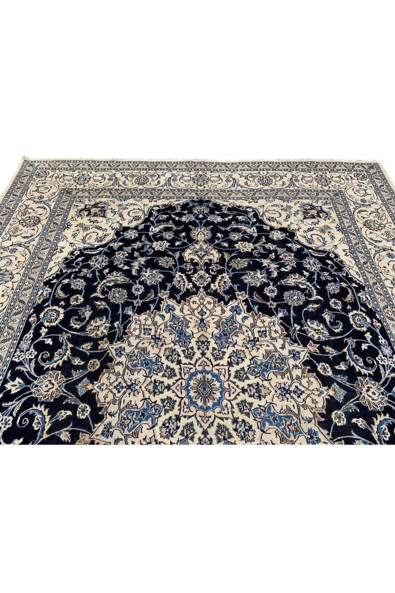 Amazing Hand Knotted Vintage Naeen Wool Area Rug 12.6 x 9.7 Ft