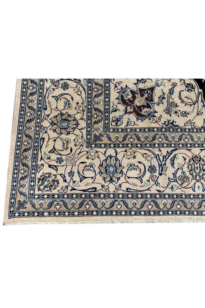Amazing Hand Knotted Vintage Naeen Wool Area Rug 12.6 x 9.7 Ft