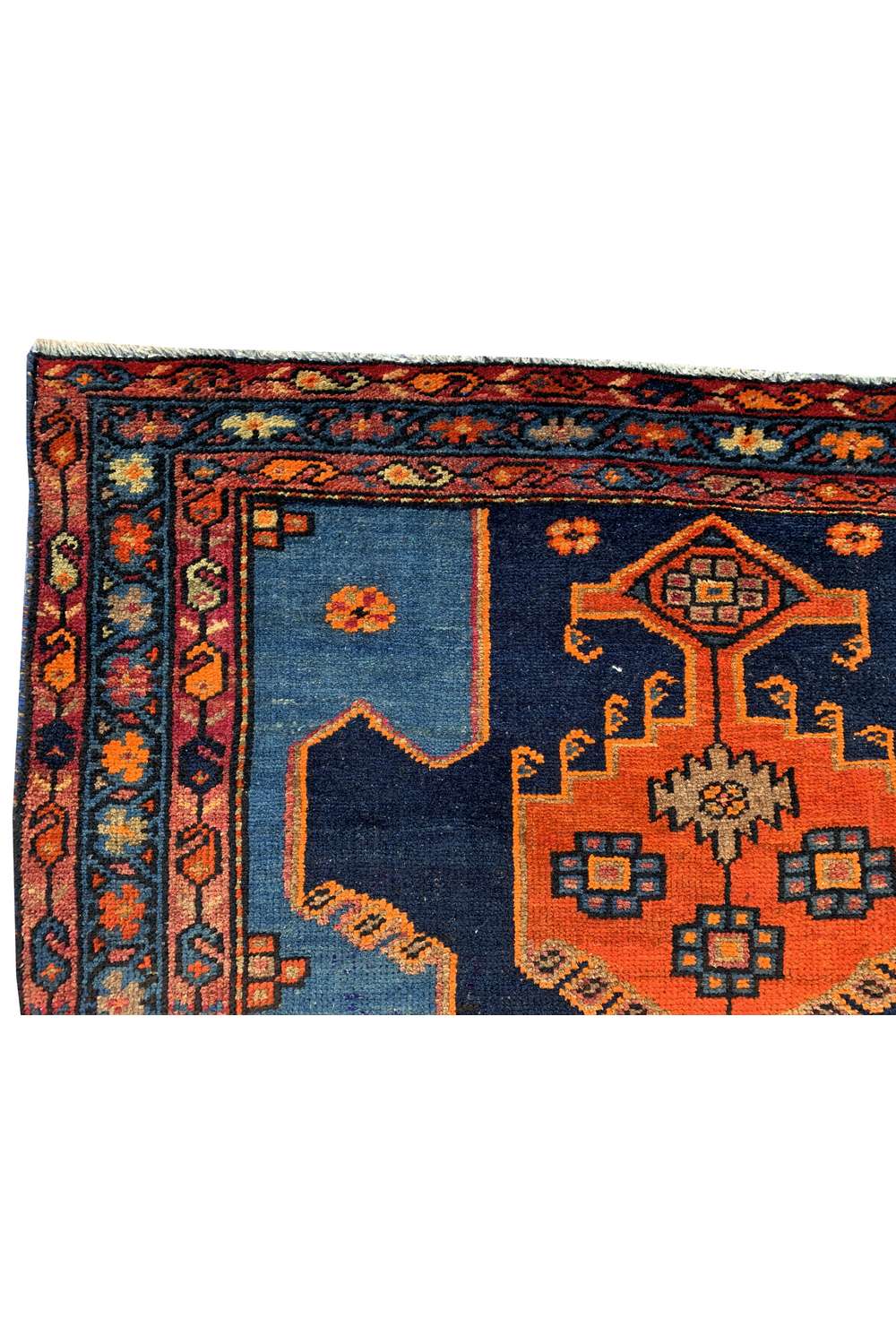 Amazing Hand Knotted Antique Wiss Baghtiyaar Wool Area Rug 6.3 x 3.10 Ft