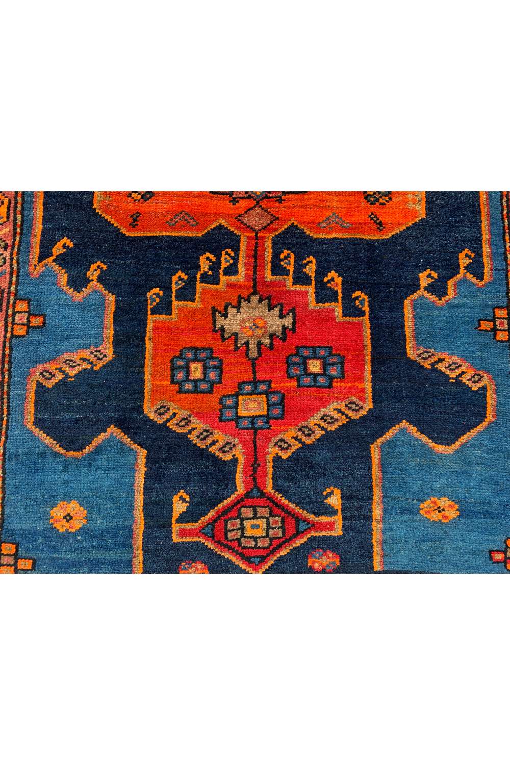 Amazing Hand Knotted Antique Wiss Baghtiyaar Wool Area Rug 6.3 x 3.10 Ft