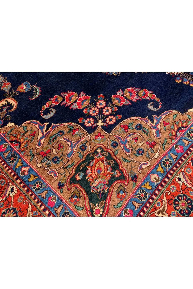 Amazing Hand Knotted Vintage Qashoun Pictorial Wool Area Rug 10.1 x 8.0 Ft