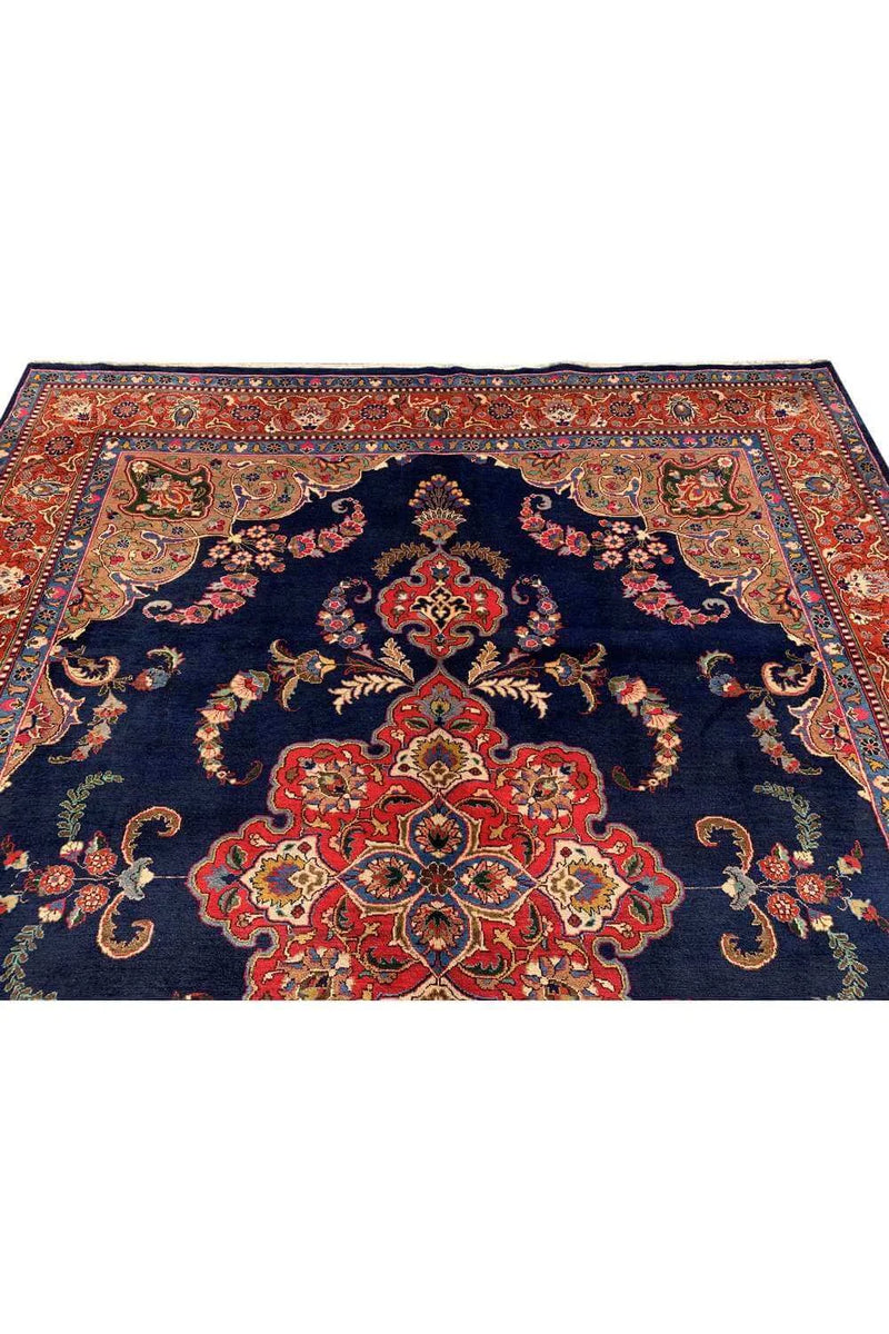 Amazing Hand Knotted Vintage Qashoun Pictorial Wool Area Rug 10.1 x 8.0 Ft