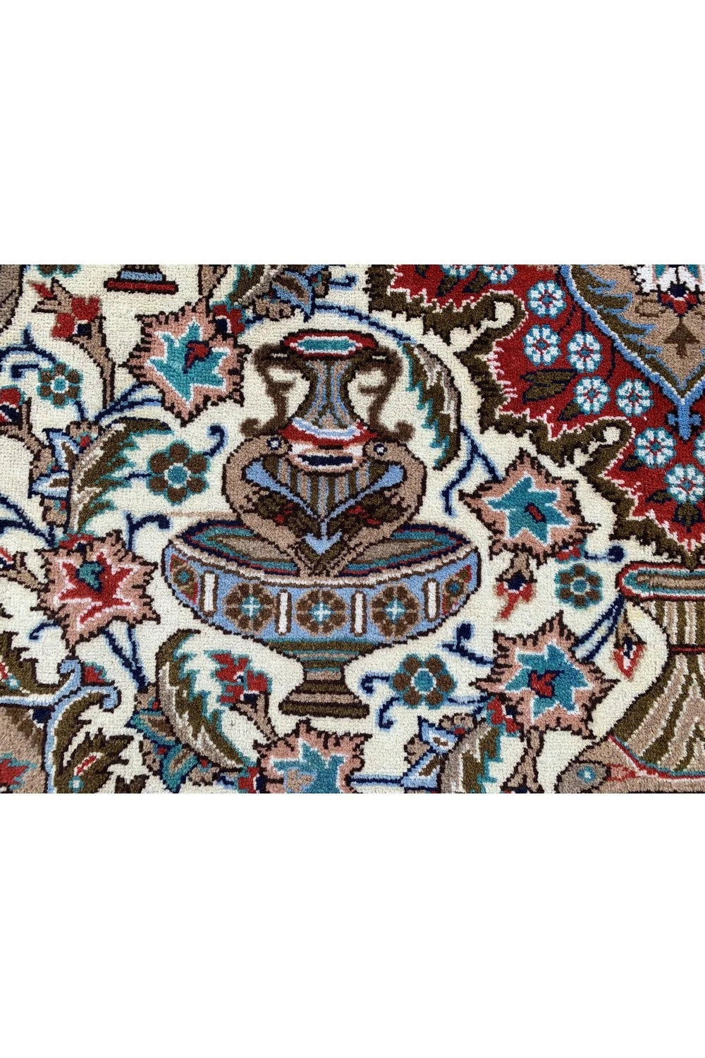 Authentic Hand Knotted Vintage Qashmour Wool Area Rug 9.10 x 6.5 Ft