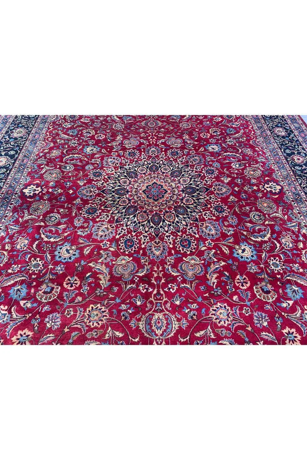 Amazing Hand Knotted Vintage Qashoun Wool Area Rug 12.11 x 9.9 Ft