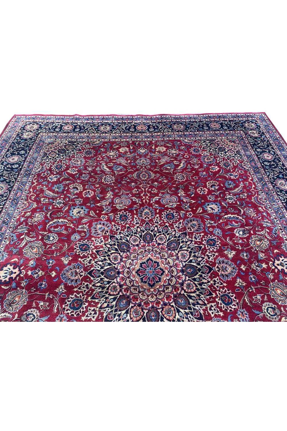 Amazing Hand Knotted Vintage Qashoun Wool Area Rug 12.11 x 9.9 Ft