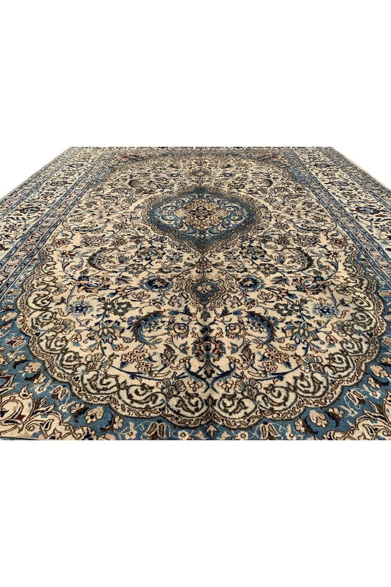Authentic Hand Knotted Vintage Naeen Wool Area Rug 12.11 x 9.7 Ft