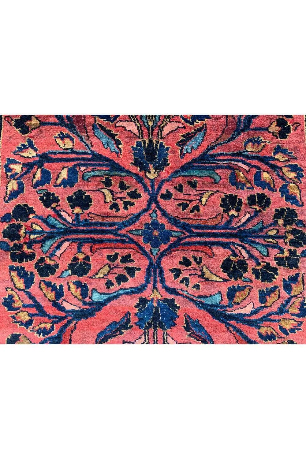 Amazing Hand Knotted Vintage Saroukh Wool Area Rug 6.3 x 3.4 Ft